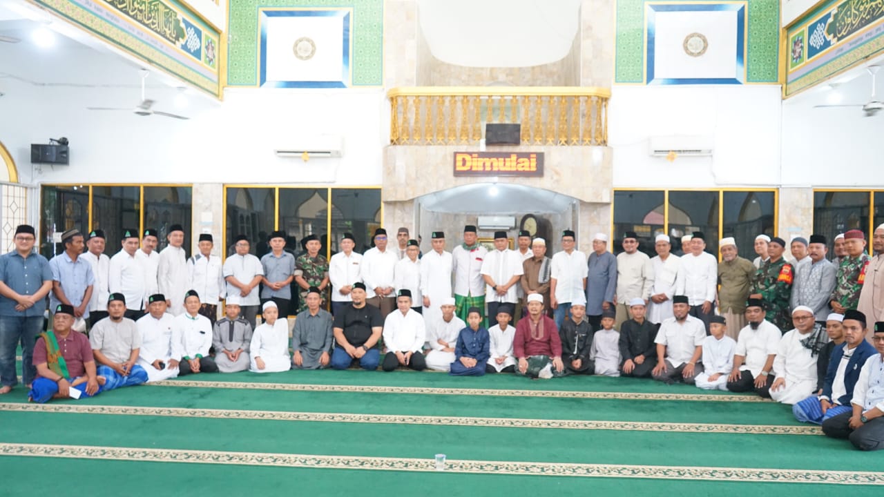 Kegiatan Subuh Berjama'ah dan Peringatan isra' mi'raj 1445 H di Masjid Perjuangan 45 di jalan Prof. HM. Yamin Kel. Sei Kera Hilir 2 Kec. Medan Perjuangan pada Minggu Pagi (25/02)